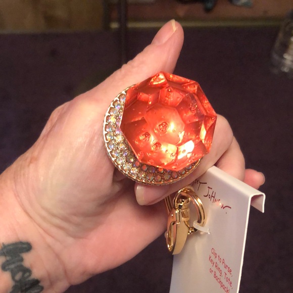 New Tik Tok Betsey Johnson Pink Jeweled Handbag Charm/Key Chain/Final Price - Picture 5 of 17